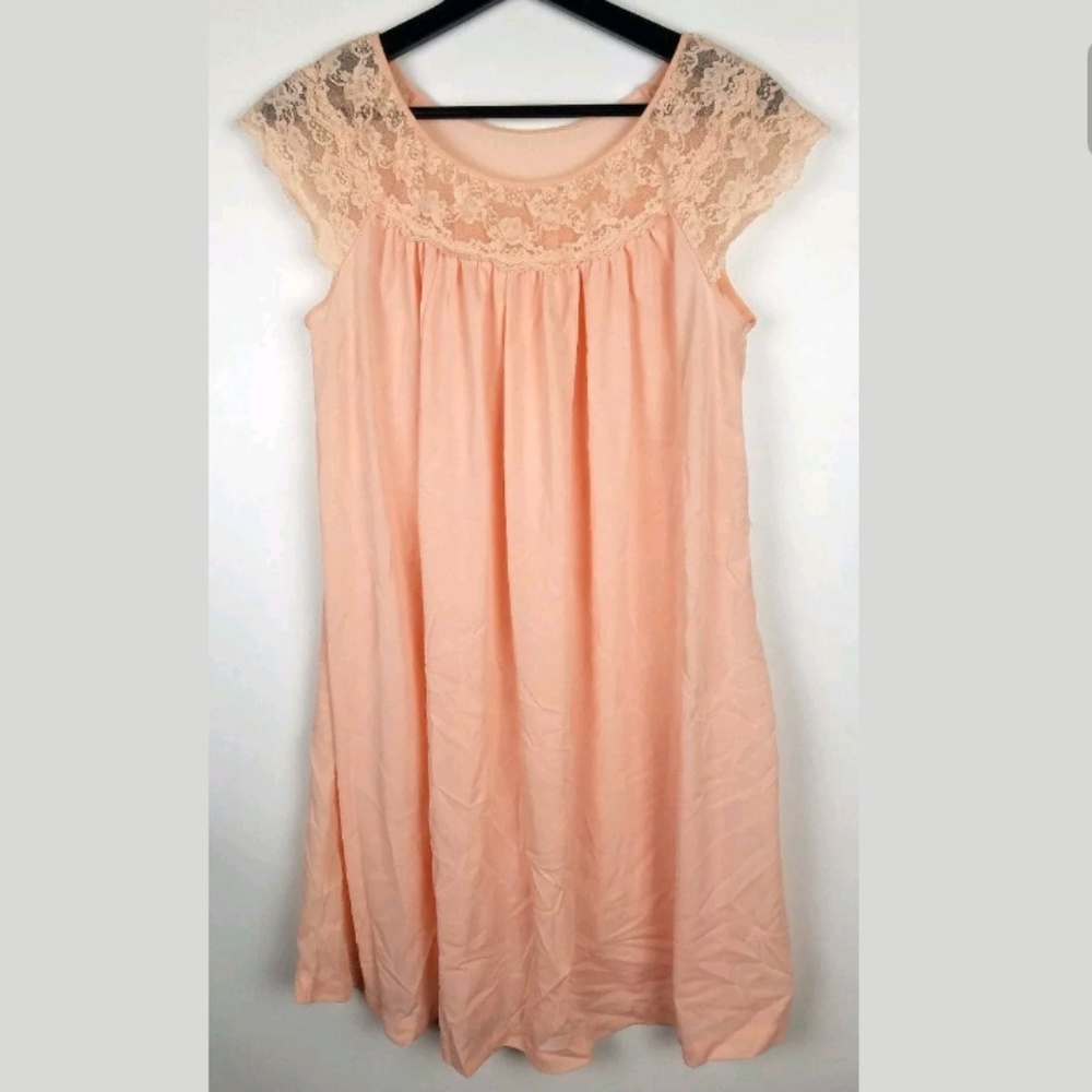 Vintage Gilead Nightgown Lace Nightie Blush Peach